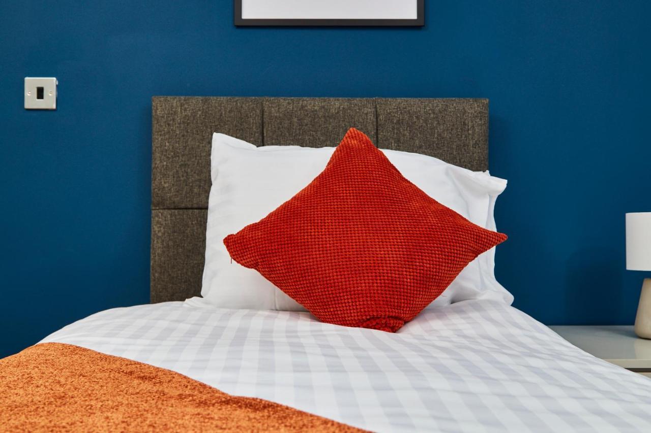 Stunning City Centre 3 Bed, 3 Bath - Sleeps 8! Apartment Leeds  Bagian luar foto