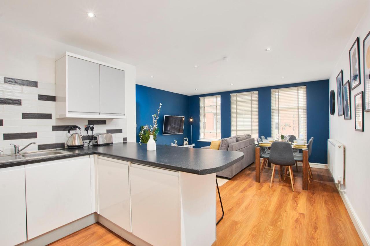 Stunning City Centre 3 Bed, 3 Bath - Sleeps 8! Apartment Leeds  Bagian luar foto
