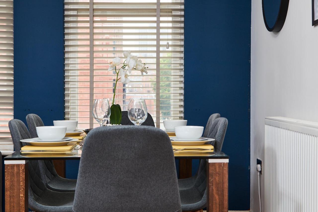 Stunning City Centre 3 Bed, 3 Bath - Sleeps 8! Apartment Leeds  Bagian luar foto