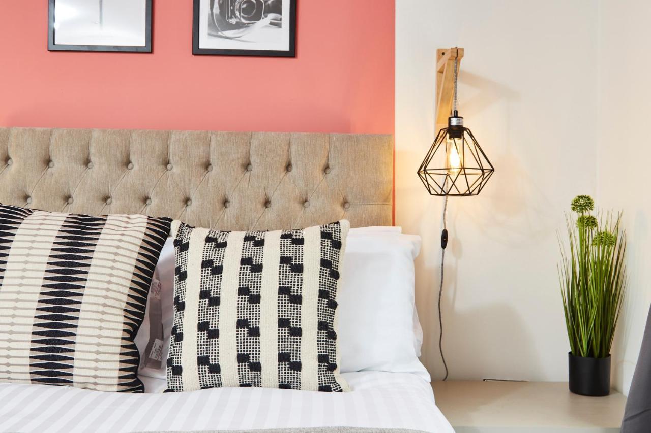 Stunning City Centre 3 Bed, 3 Bath - Sleeps 8! Apartment Leeds  Bagian luar foto