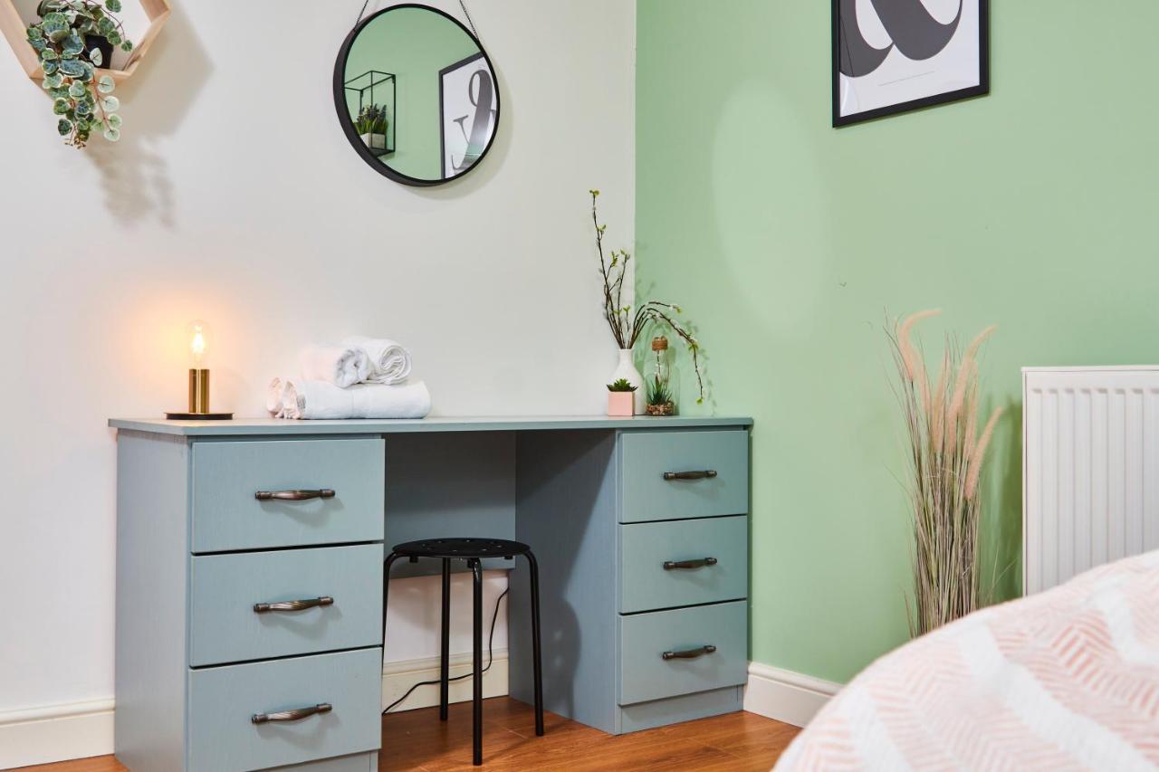Stunning City Centre 3 Bed, 3 Bath - Sleeps 8! Apartment Leeds  Bagian luar foto