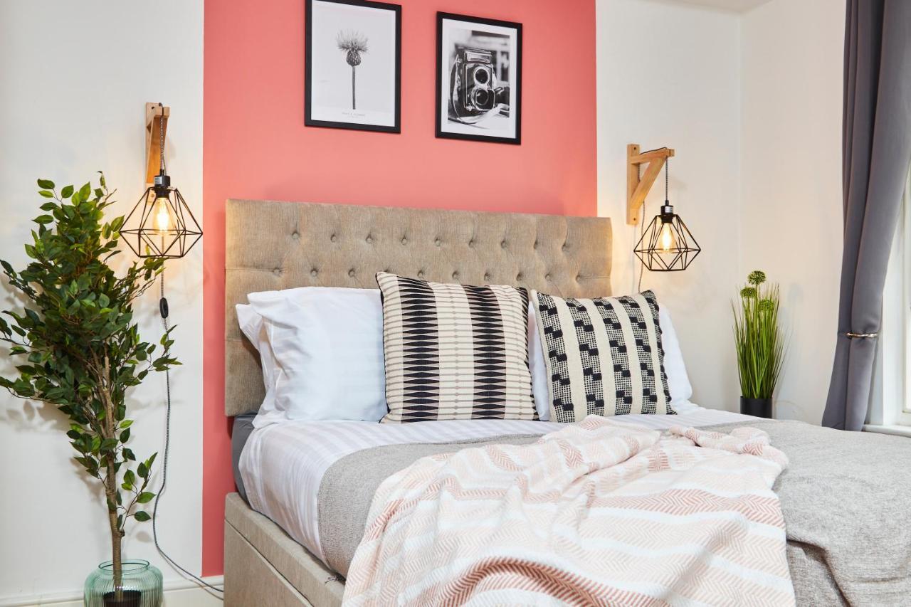 Stunning City Centre 3 Bed, 3 Bath - Sleeps 8! Apartment Leeds  Bagian luar foto