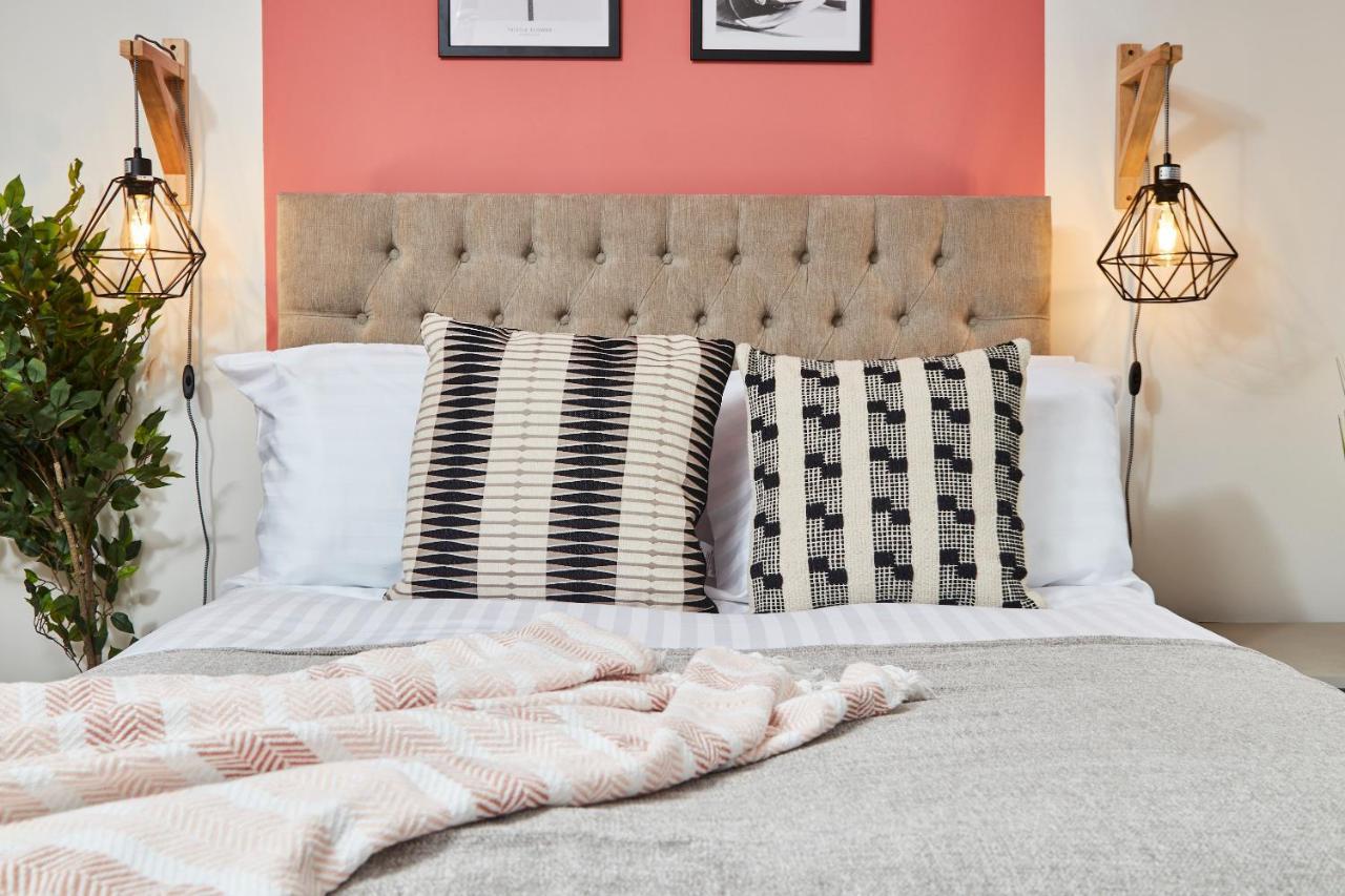 Stunning City Centre 3 Bed, 3 Bath - Sleeps 8! Apartment Leeds  Bagian luar foto